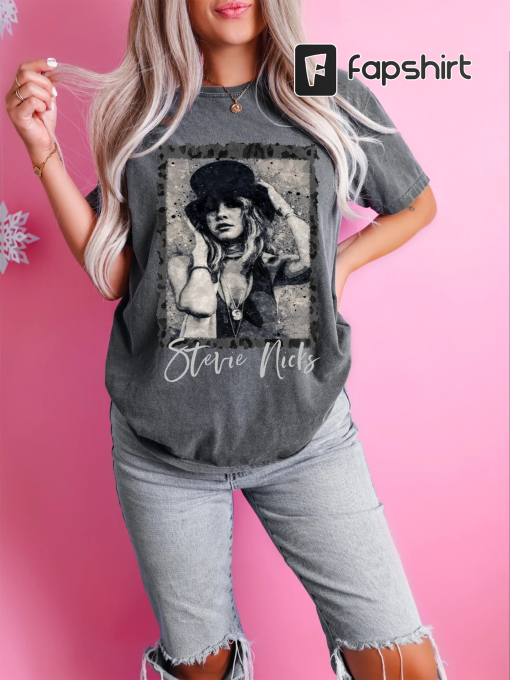 Stevie Nicks Shirt Vintage Comfort Colors Oversized Tee Gifts For Her Fleetwood Mac Graphic tshirt Women’s Graphic Tee Stevie Nicks T shirt