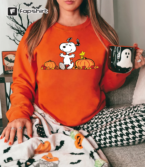 Snoopy Dog Autumn Pumpkins Sweatshirt, Peanuts Halloween Shirt, Halloween Shirt, Retro Halloween Shirt, Snoopy Shirt, Cute Fall Shirt