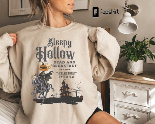 Vintage Halloween Scary Sweatshirt Sleepy Hollow Sweatshirt Headless Horseman Sweatshirt Halloween Horror Sweatshirt Horseman Sweatshirt