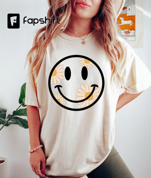 Cute Smile Shirt, Smiley Face Shirt, Happy Face Shirt , Happy Face For Men And Women, Daisy Shirt, Gift Shirt, Daisy Smile Shirt, Daisy Tee