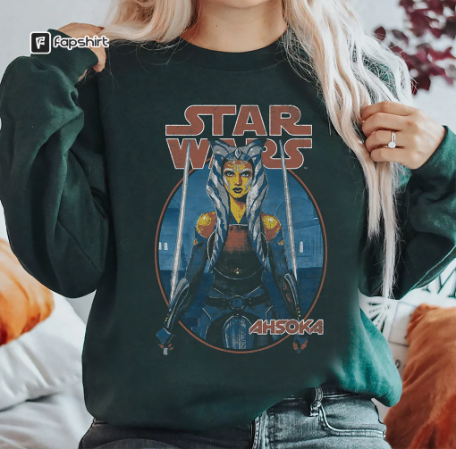 Star Wars Classic Ahsoka Tano Twin Sabers Vintage Portrait T-Shirt, Star Wars Fan Gifts, Magic Kingdom Disneyland Family Matching Shirt