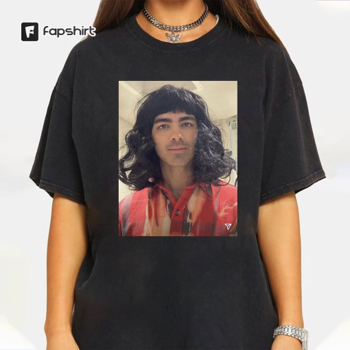 Funny Joe Jonas Shirt, Vintage 90s Joe Jonas, Tshirt Movie Graphic Tee, Joe Jonas Sweatshirt, Joe Jonas Movie Rapper Retro, i love hot dads