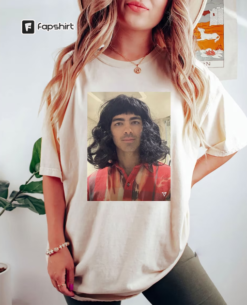 Funny Joe Jonas Shirt, Vintage 90s Joe Jonas, Tshirt Movie Graphic Tee, Joe Jonas Sweatshirt, Joe Jonas Movie Rapper Retro, i love hot dads