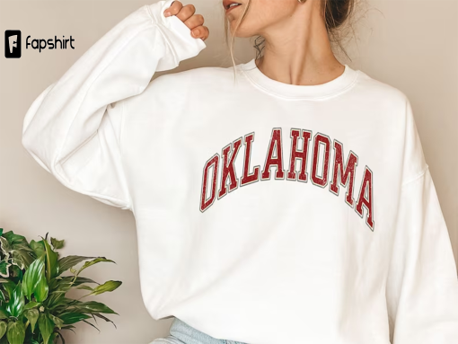 Oklahoma Sweatshirt, Oklahoma Shirt, Oklahoma Crewneck, Vintage Oklahoma Shirt, Oklahoma Football Shirt, Oklahoma Gameday Shirt, Football