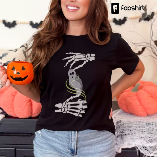 ASL Ghost T-shirt, Spooky Ghost Shirt, Halloween Shirt for Deaf Community