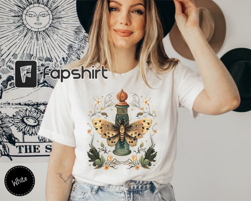 Witch Potion Moth TShirt, Dark Boho Style Shirt, Dark Cottogecore Aesthetic T-Shirt, Vintage Halloween Tee, Green Witch Shirt, Gift for Her