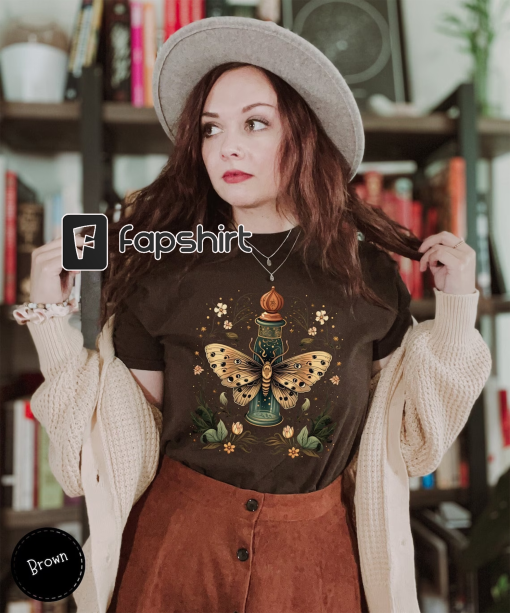 Witch Potion Moth TShirt, Dark Boho Style Shirt, Dark Cottogecore Aesthetic T-Shirt, Vintage Halloween Tee, Green Witch Shirt, Gift for Her