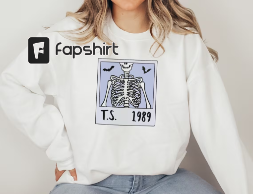 1989 Skeleton Album Cover Crewneck Sweatshirt Taylor Swift Shirt Taylor’s Version Halloween Cute Spooky Oversized Shirt Gift for Swifties