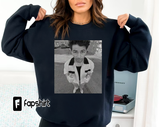 Funny Nick Jonas T-Shirt , Jonas Brothers Shirt, Vintage Jonas Brothers Shirt, Five Albums One Night Tour Shirt, Jonas Brothers Concert