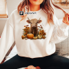 Highland Cow Sweatshirt / Western Sweatshirt / Cute Highland Cow Crewneck / cow shirt top | Cow Gift For Her / country western tops