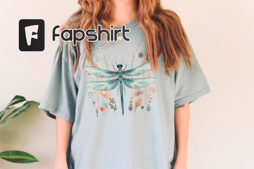 Dragonfly Shirt, Dragonfly Lover Shirt, Cottagecore Dragonfly Tee, Insect Lover T-Shirt, Nature Lover Gift, Nature Christmas Shirt