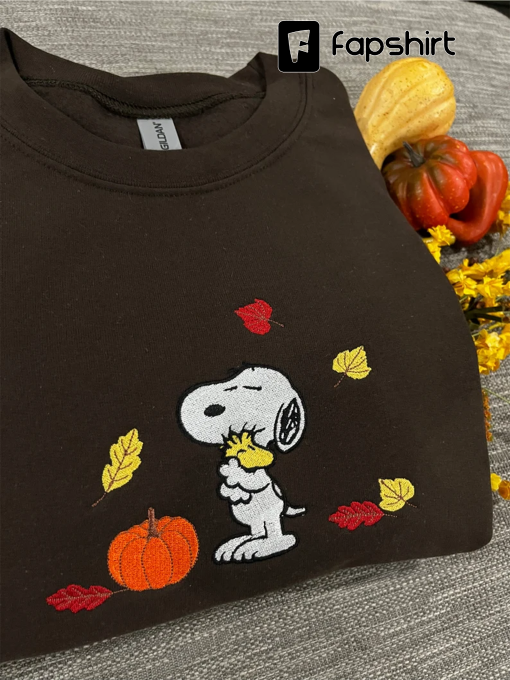 Fall Snoopy Sweatshirt-Snoopy crewneck Sweatshirt-Halloween Unisex Sweatshirt-Snoopy Autumn Sweatshirt- gift-Snoopy embroidered crewneck