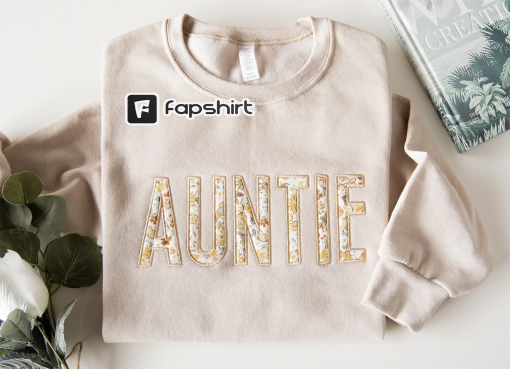 Auntie Sweatshirt, Floral Auntie Sweatshirt, Gift for Aunt, Aunt Sweatshirt, New Aunt Gift, Embroidered Floral Sweatshirt, Aunt Gift