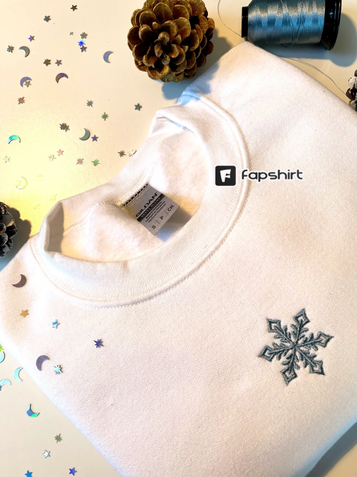 Snowflake Embroidered Sweatshirt