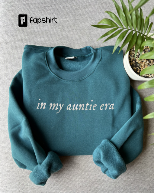 Comfort Colors® In my Auntie. Era EMBROIDERED T-Shirt, Custom Auntie Sweatshirt with Kids Names, Christmas Gift for Aunt