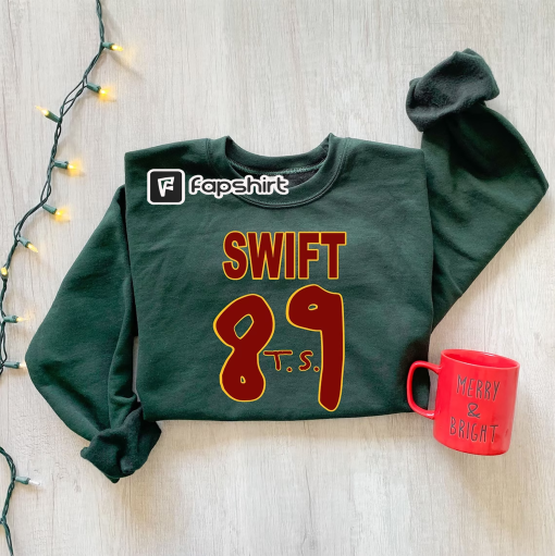 1989 TS Christmas Sweatshirt,1989 Sweatshirt,Swiftie Christmas Outfit,Swiftie Xmas Gifts,1989 Taylor’s Version,Christmas Taylor Shirt