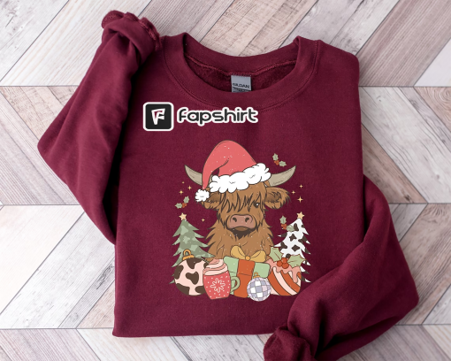 Highland Cow Sweatshirt, Christmas Sweatshirt, Cows Sweatshirt, Highland Cow Shirt, Trendy Shirt, Christmas Family Shirt, Western Sweatshirt