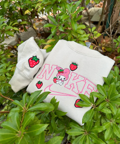 Melody fruit strawberry with sleeves embroidery crewneck…