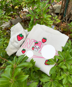 Melody fruit strawberry with sleeves embroidery crewneck…