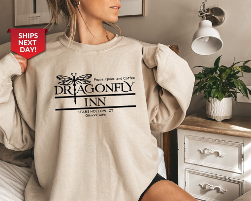 Cozy Dragonfly Inn Stars Hollow Sweatshirt – A Charming Gilmore Girls Inspired Design