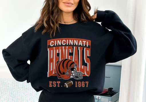 Vintage Cincinnati 1967 Football Sweatshirt, Vintage Bengals Football Shirt, Cincinnati Game Day shirt,Unisex T-shirt Crewneck Hoodie