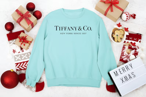 Audrey Hepburn Breakfast at Tiffany’s sweatshirt Audrey Hepburn Shirt Audrey Hepburn Sweatshirt Breakfast at Tiffany’s Shirt