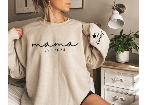 Mama EST 2023 Sweatshirt,Mama 2024 Shirt,Custom Mama Shirt with kid name on sleeve,Mother’s Day Gift Sweatshirt,Gift for Mom,New Mom Sweater