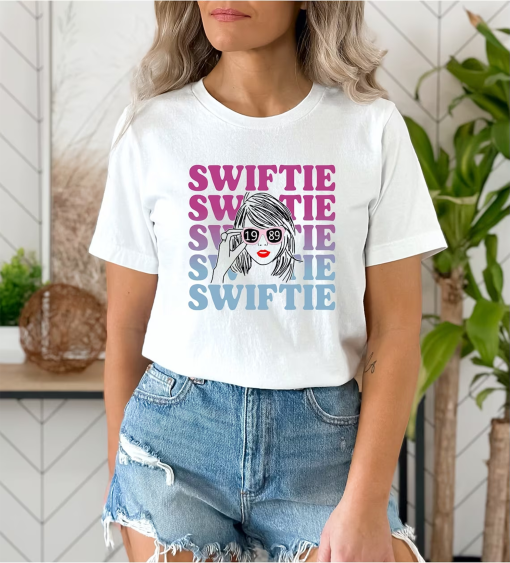 Swiftie Shirt, Swiftian T-Shirt, Retro Swiftie Outfits, Eras Concert T Shirt, Swiftie Merch Shirt, Eras Tour Movie Shirt, Midnights Swiftie