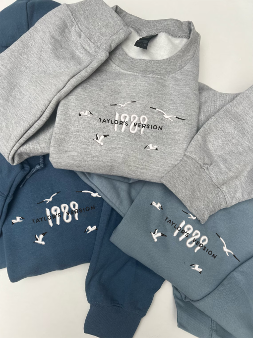 1989 Taylors version / Taylor swift / Taylor Swift albums / Lana del rey album sweatshirt / Embroidery