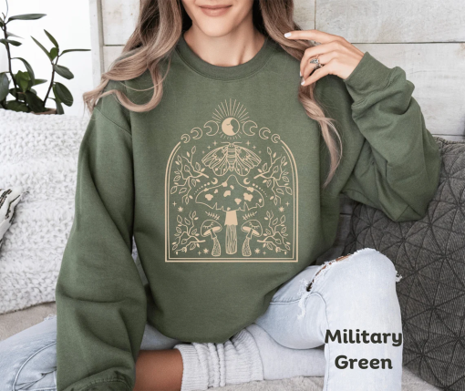 Mushroom Sweatshirt, Moon Phases Sweatshirt, Mushroom shirt, Spiritual Sweatshirt, Spiritual Moon Phase, Moon Sweatshirt, Mystical Sweater