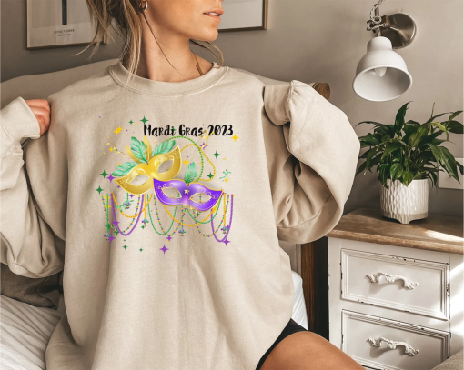 Mardi Gras Parade Carnival Sweatshirt Gildan 18000