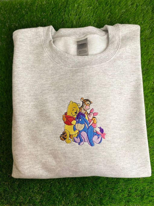 Vintage Winnie the Pooh Inspired Embroidery Embroidery Sweatshirt