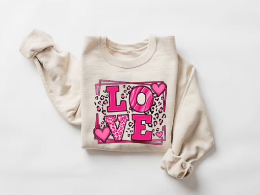 Love Sweatshirt, Love Valentines Sweatshirt, Retro Love Sweatshirt, Valentine’s Day Sweatshirt, Valentines Day Gift Hoodie, Valentine Hoodie