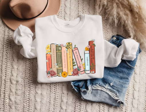 Custom Bookshelf Sweatshirt, Personalized Book Crewneck, Book Sweatshirt, Gift for book lover, Book club gift, Book club sweatshirt, bookish