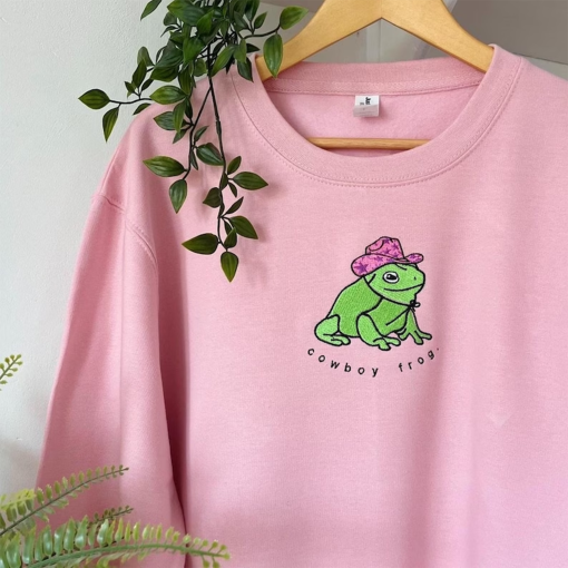 Cowboy Frog Embroidered Sweatshirt | Unisex Hoodie | Long Sleeve | Pullover | Jumper | Women’s | Men’s | Crewneck | Personalised |Customised