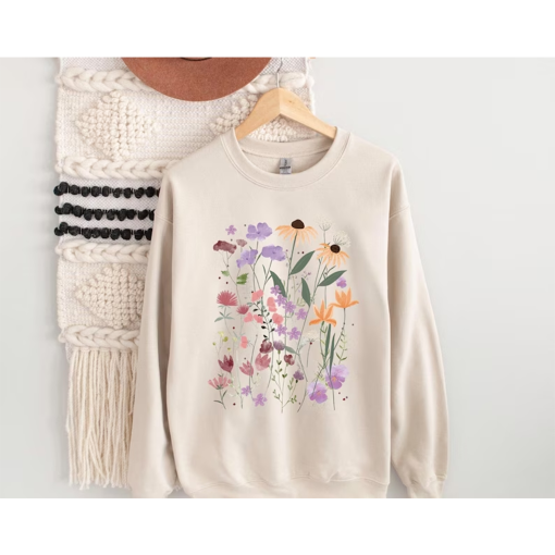 Wild Flowers Sweatshirt Unisex Wildflower Sweater Women Floral Minimalist Sweater Flower Print Sweatshirt Woman Gift Oversized Flowers Shirt