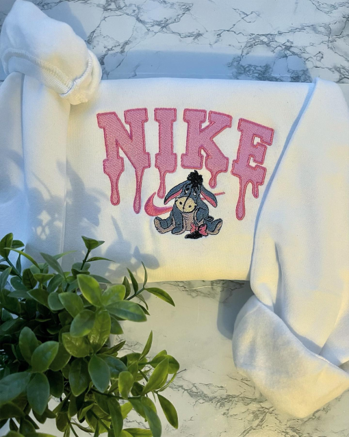 Eeyore sweatshirt / Vintage sweatshirt/Embroidery Crewneck/ trendy Crewneck / embroidery sweatshirt