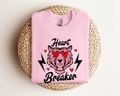 Heart Breaker Sweatshirt, Valentines Day Sweatshirt, Valentines Sweatshirt, Valentines Day Shirt for Women, Retro Valentines Shirt, Love Tee