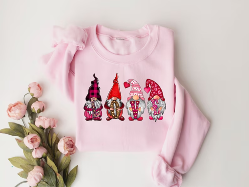 LOVE Gnome Valentines Sweatshirt, Gnome heart Shirt,Valentines Day Shirts For Woman,Valentines Day Gift,Happy Valentine’s Day Shirt