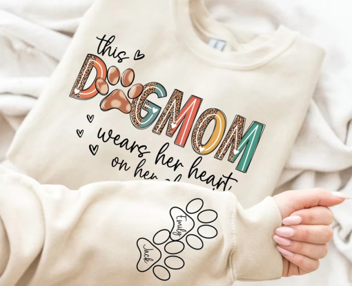 This Dog Mom Wears Her Heart on Her Sleeve Png, Dog Paw Png, Custom Dog Name shirt Png, Dog Mama Png, Dog Mom, Dog Lover shirt Png