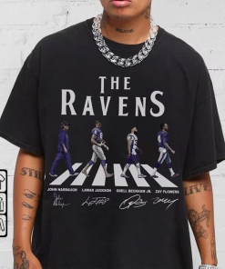 Ravens Walking Abbey Road Signatures Football Shirt,…