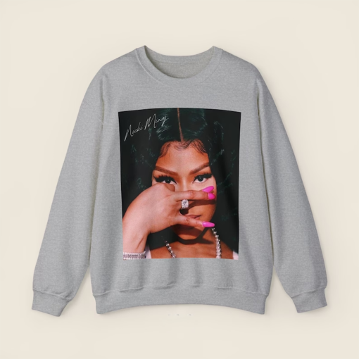 Nicki Minaj Crewneck Sweatshirt | 8 Colors Available | Unisex Men’s Women’s Sweatshirt