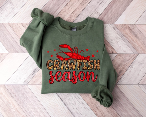 Crawfish Season Sweatshirt,Mardi Gras T-Shirt,Crawfish Lovers Sweatshirt,Crawfish Season Sweater,Crawfish Shirt,Louisiana Crew Tee