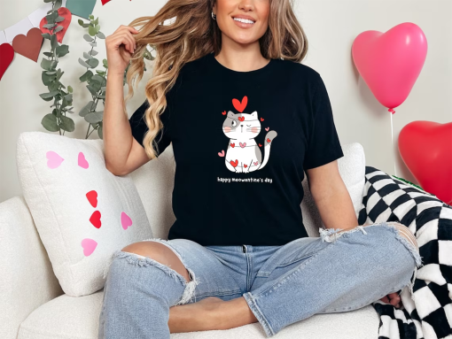 Happy Meowentines Day Tshirt For Cat Mama, Kitten Mom Valentine’s Day T Shirt, Meowy Valentines Day Shirt For Her, Womans Valentines T-Shirt