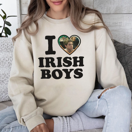 Funny I Love Irish Boys Niall Horan Shirt, Sweatshirt, Hoodie, 90s Trendy Slogan Girlfriend Birthday Present Niall Horan Shirt, Gift for fan