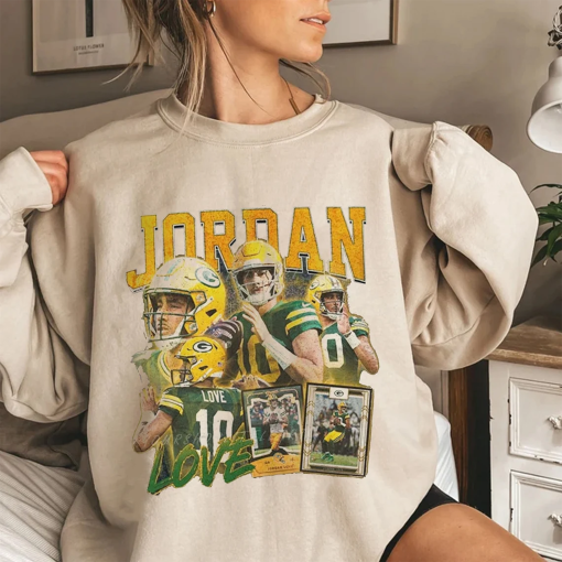 Jordan Love Vintage 90s Graphic Style T-Shirt Football Fans T-Shirt, Green Bay Packers shirt