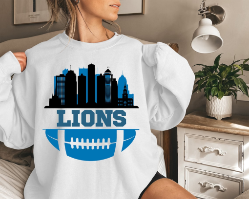 Vintage Detroit Football Sweatshirt Lions Football Crewneck Retro Style Lions Shirt Gift for Lions Football Fan Detroit Lions Gift Michigan