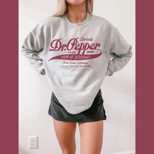 Vintage Dr Pepper Sweatshirt – Retro Soda Dr Pepper Gifts for Her – Gildan Crewneck Sweatshirt for Fall and Winter