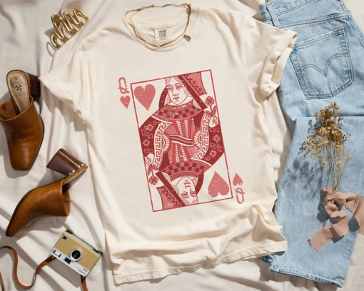 Queen of Hearts Shirt Mothers Day Gift, Comfort Colors Valentine TShirt, Retro Boho Vintage Graphic Tee, Alice in Wonderland Feminist Shirt