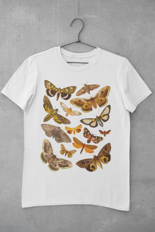 Vintage moths tshirt • Cottagecore butterfly shirt • Goblincore moth t-shirt • Dark Academia botanical top • Fairygrunge fairycore fashion •